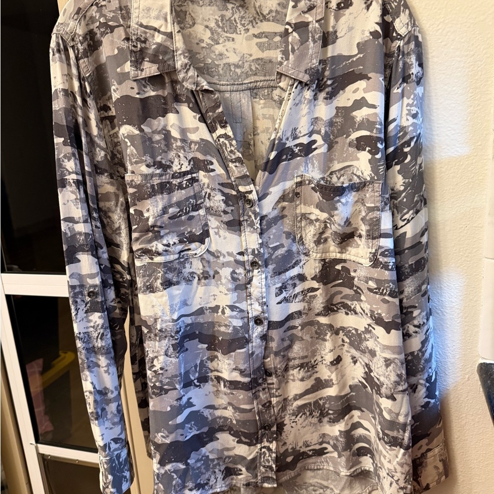 Rock & Republic Gray Patterned Shirt
